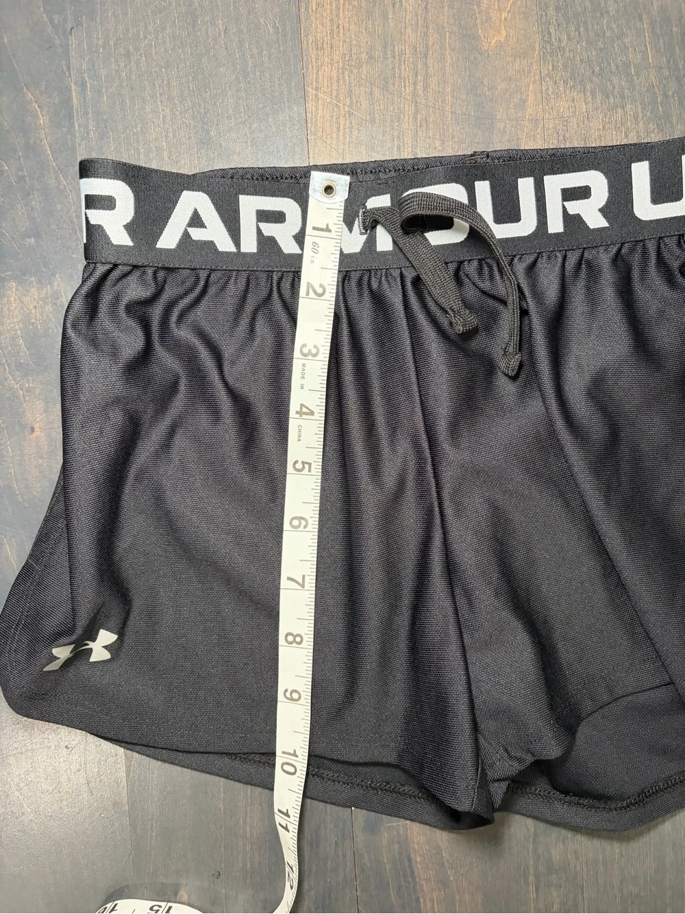 Under Armour Girl’s Black Athletic Shorts with Branded Waistband Size Medium